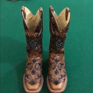 Corral boots